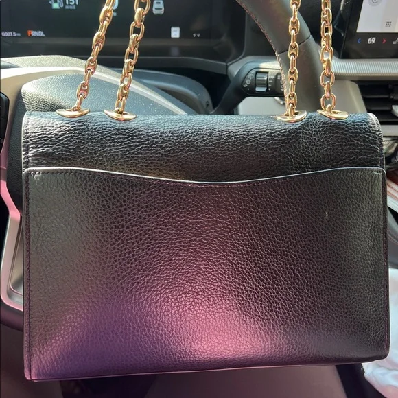 Lane Shoulder Bag - Picture 4 of 10